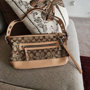 VINTAGE 2005 Y2K SIGNATURE COACH PURSE